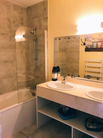 Location de vacances en apartment (avec piscine) 6 personnes à MOLIETS ET MAA (40)