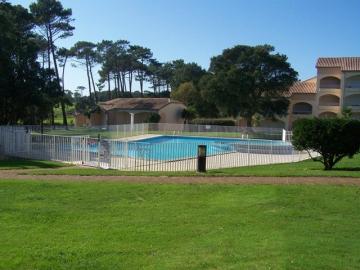 Location de vacances en appartement (avec piscine) 6 personnes à MOLIETS ET MAA (40)