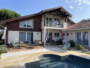 Holiday rental in house (with pool) 9 persons LEON (40)