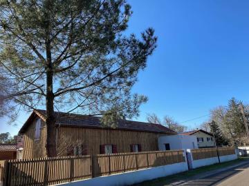 Holiday rental in house (with pool) 8 persons LEON (40)
