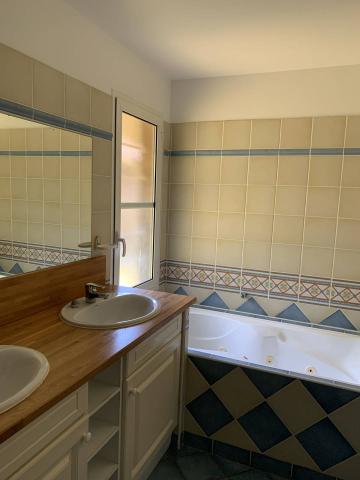 Holiday rental in house (with pool) 6 persons MOLIETS ET MAA (40)