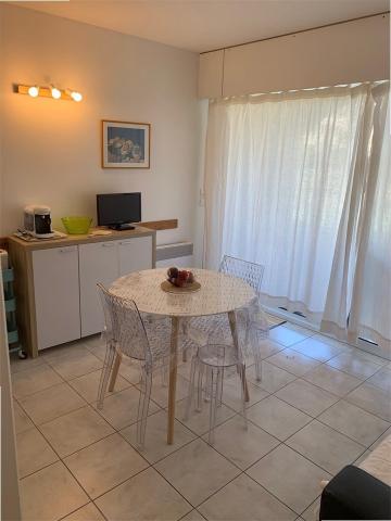 Location de vacances en appartement (avec piscine) 4 personnes à MOLIETS ET MAA (40)