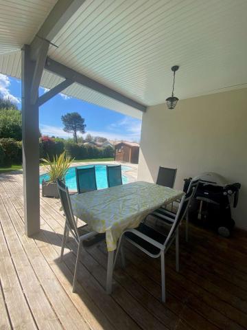 Holiday rental in house (with pool) 6 persons VIELLE-SAINT-GIRONS (40)