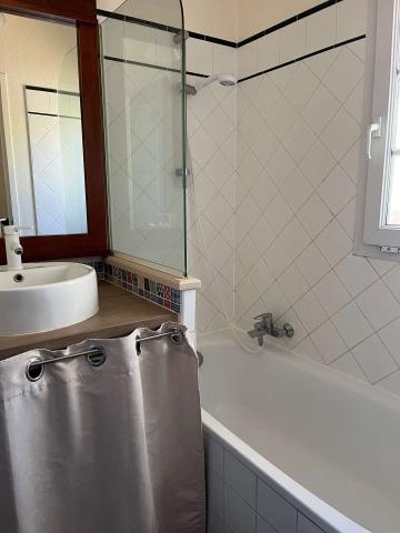 Location de vacances en maison mitoyenne (avec piscine) 5 personnes à MOLIETS ET MAA (40)